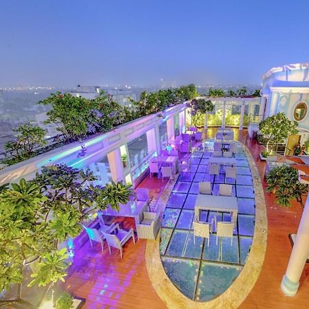 De Sovrani Hotel Kolkata Bagian luar foto