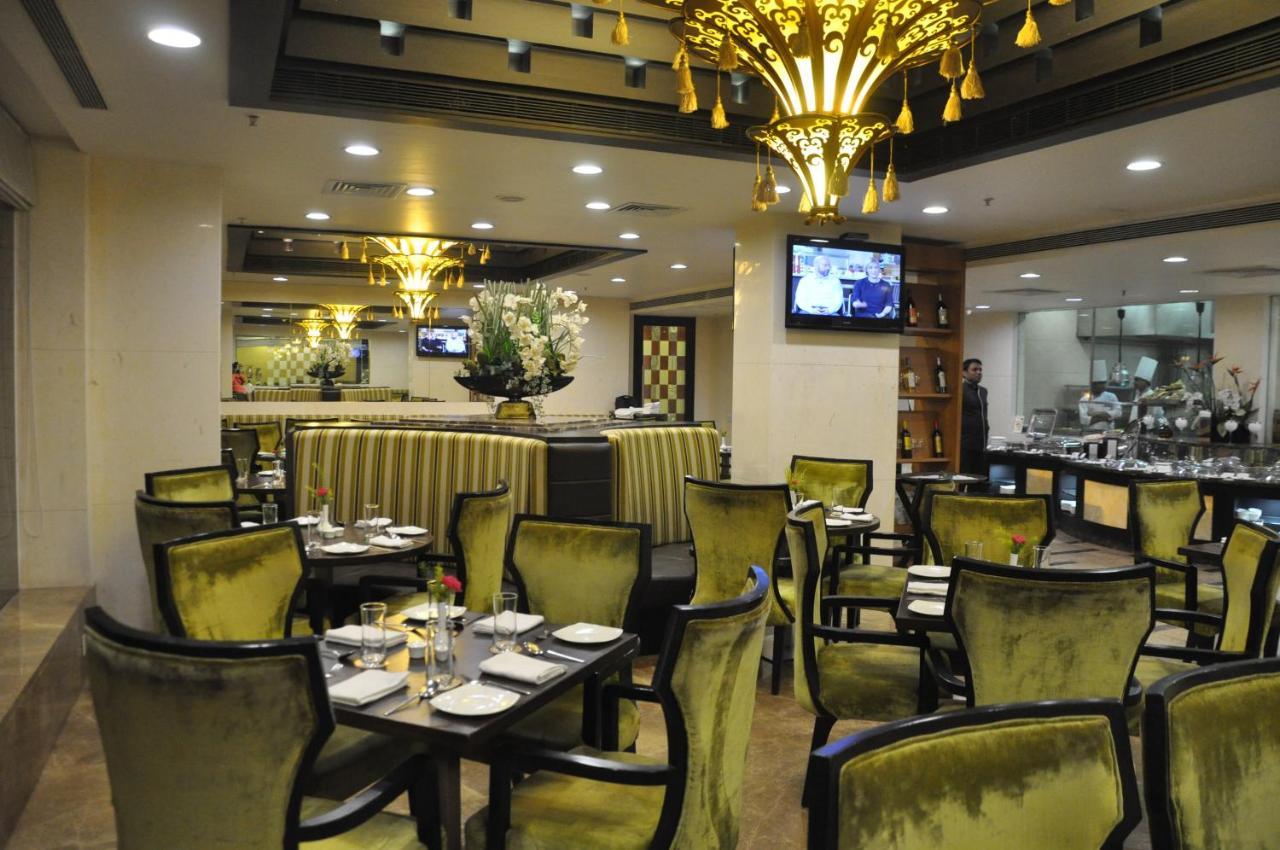 De Sovrani Hotel Kolkata Bagian luar foto