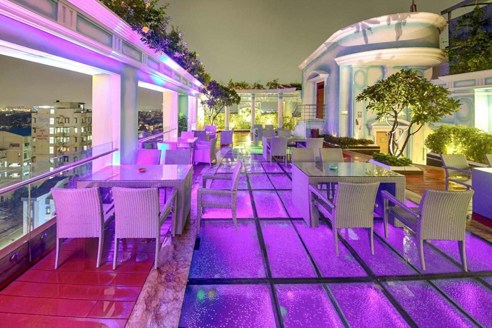De Sovrani Hotel Kolkata Bagian luar foto